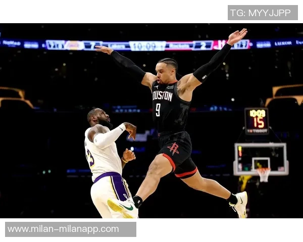 火药味十足詹姆斯与狄龙激烈对抗全场回顾三次技术犯规引发热议