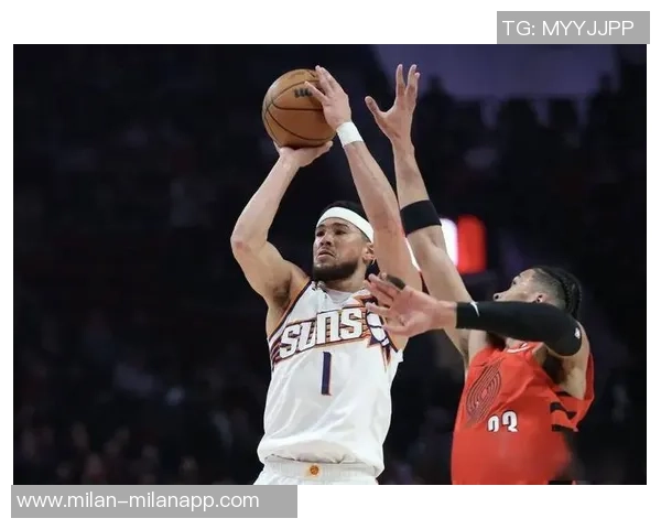 普尔半场状态低迷仅靠罚球得分三分球全失手表现令人失望